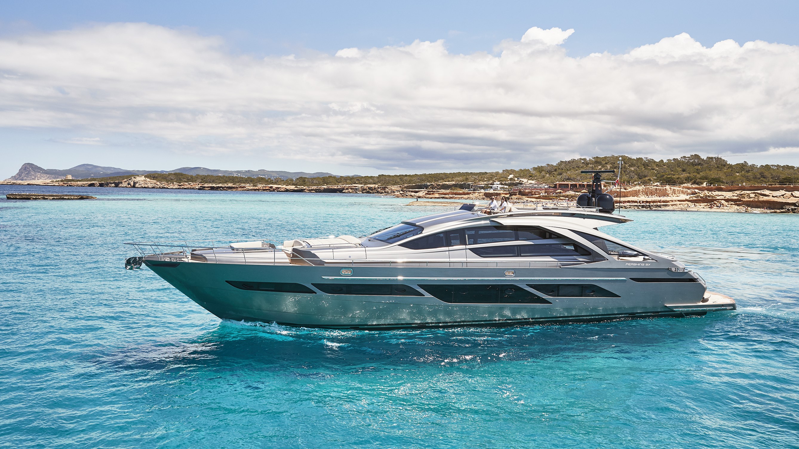 	Pershing 90 "BALOO III" 9 pax