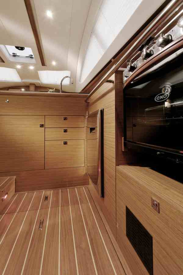 Sun Odyssey 45 DS velero de alquiler, cocina