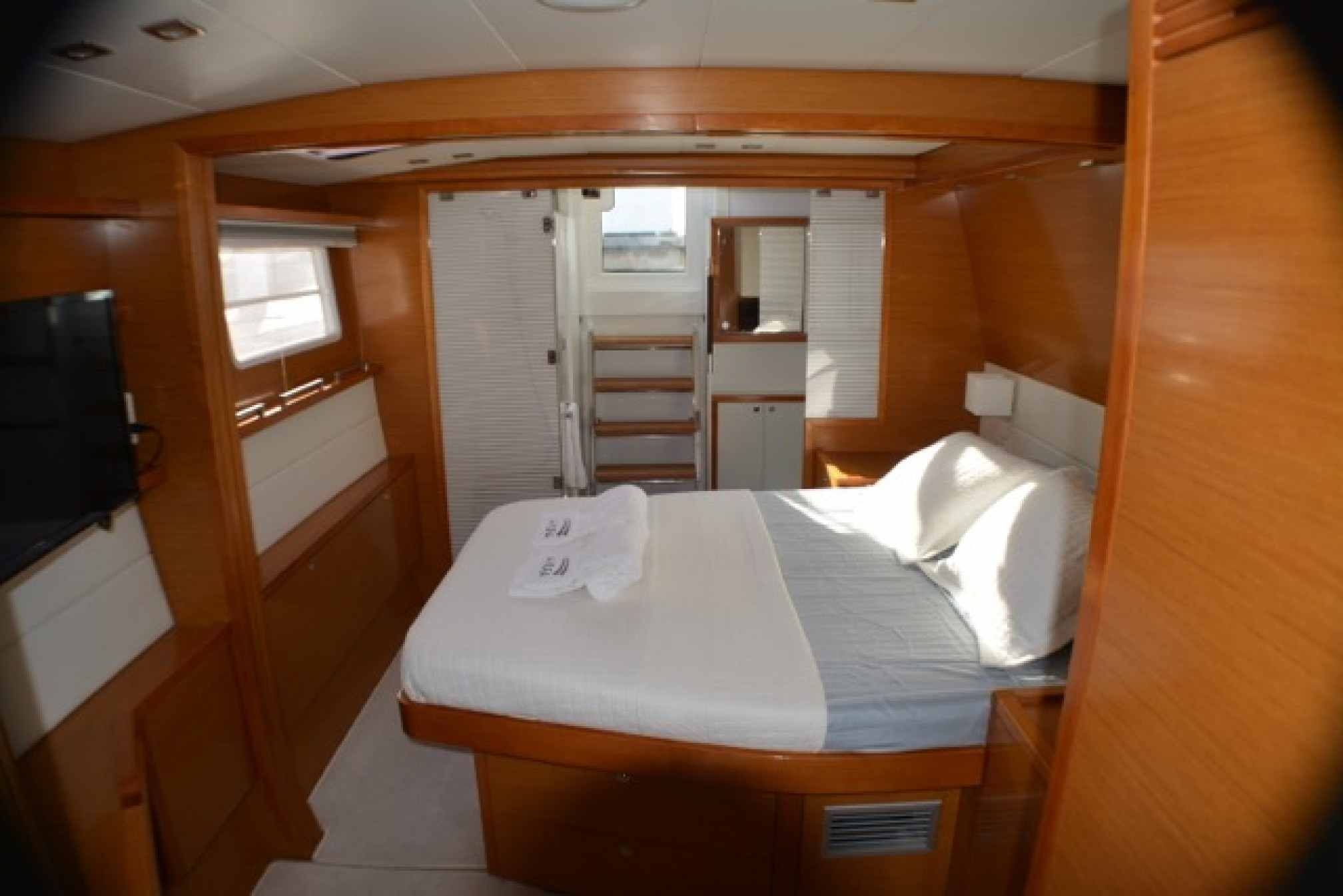 AMURA II luxury catamaran charter cabin