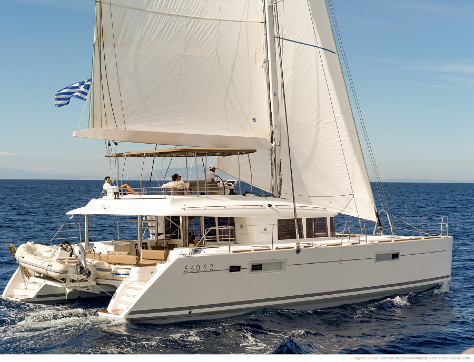 Catamarana de location Lagoon 560 S2 naviguant