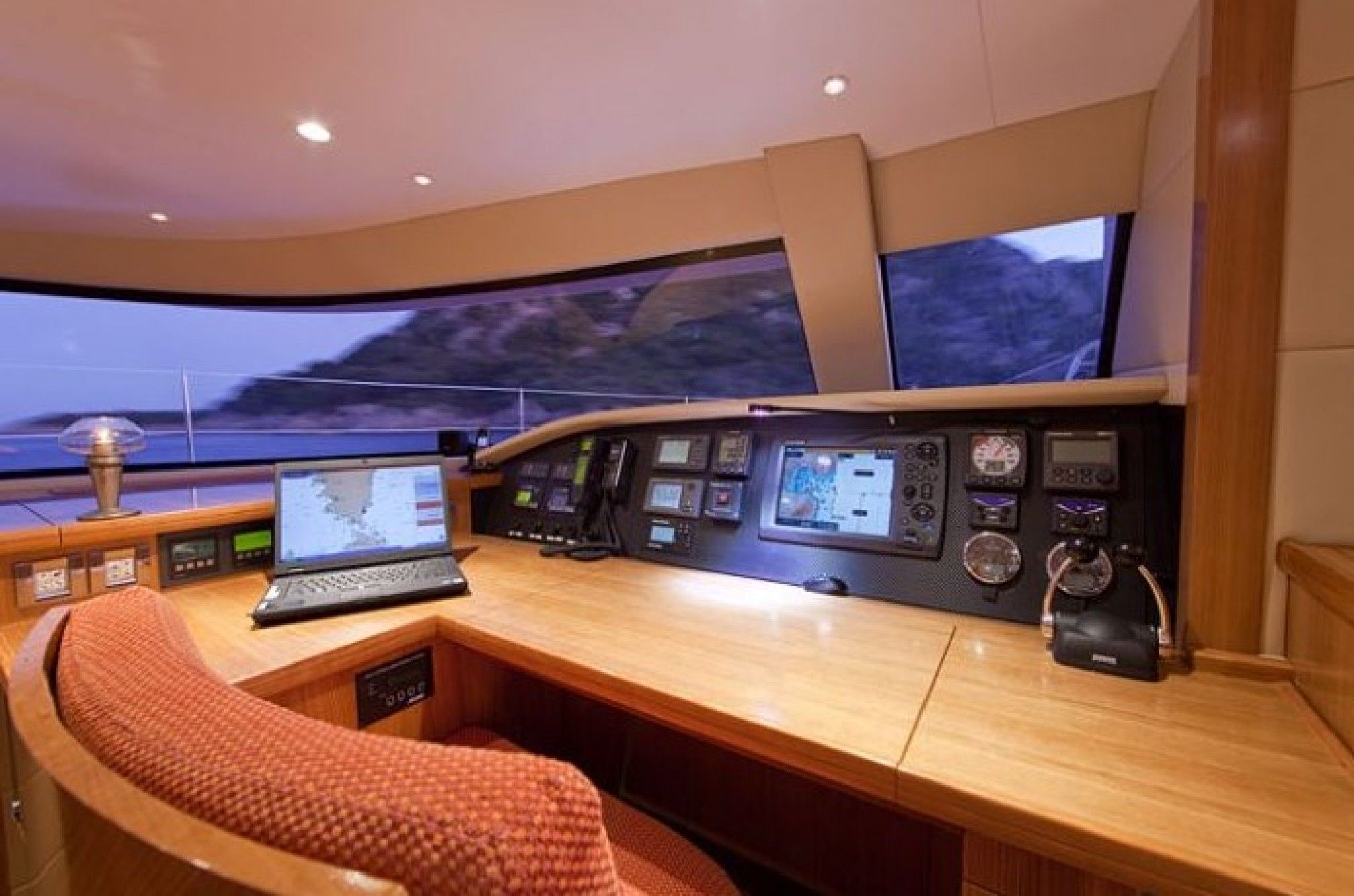 MobyDick Luxury Catamaran Controls