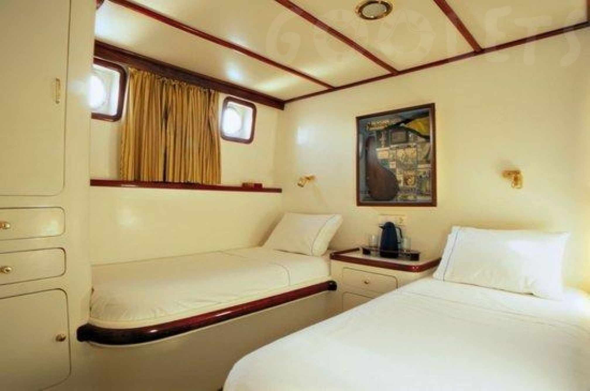 Almyra gulet charter, cabin