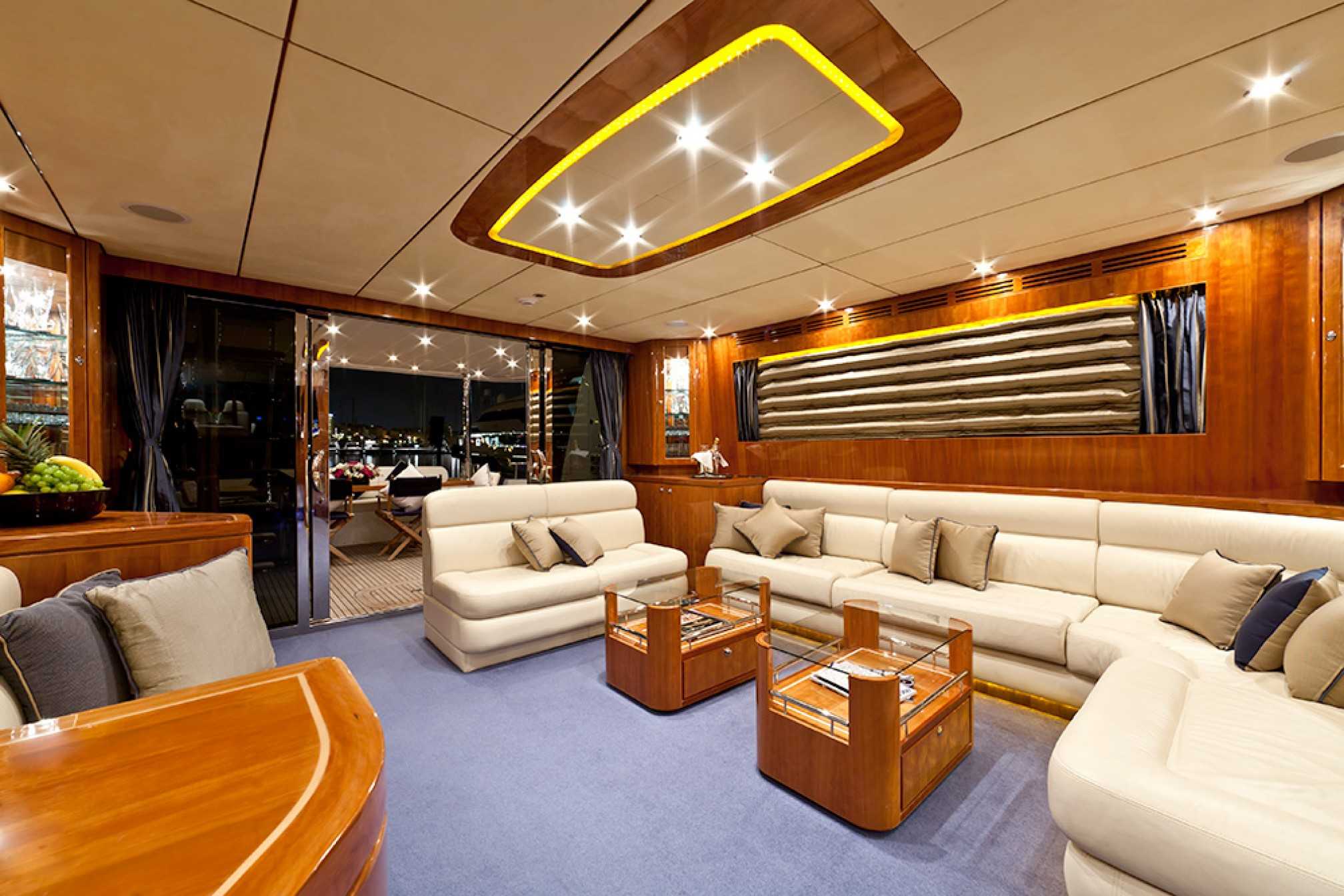 Samaric luxury yacht charter salon