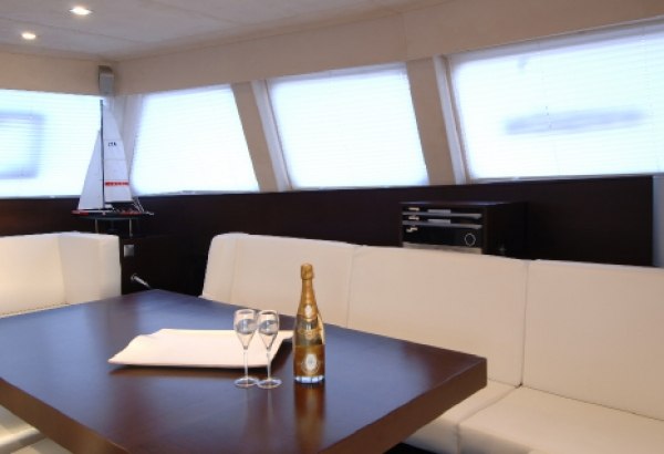 Turete Sunreef 62 - Catamaran charter in Denia