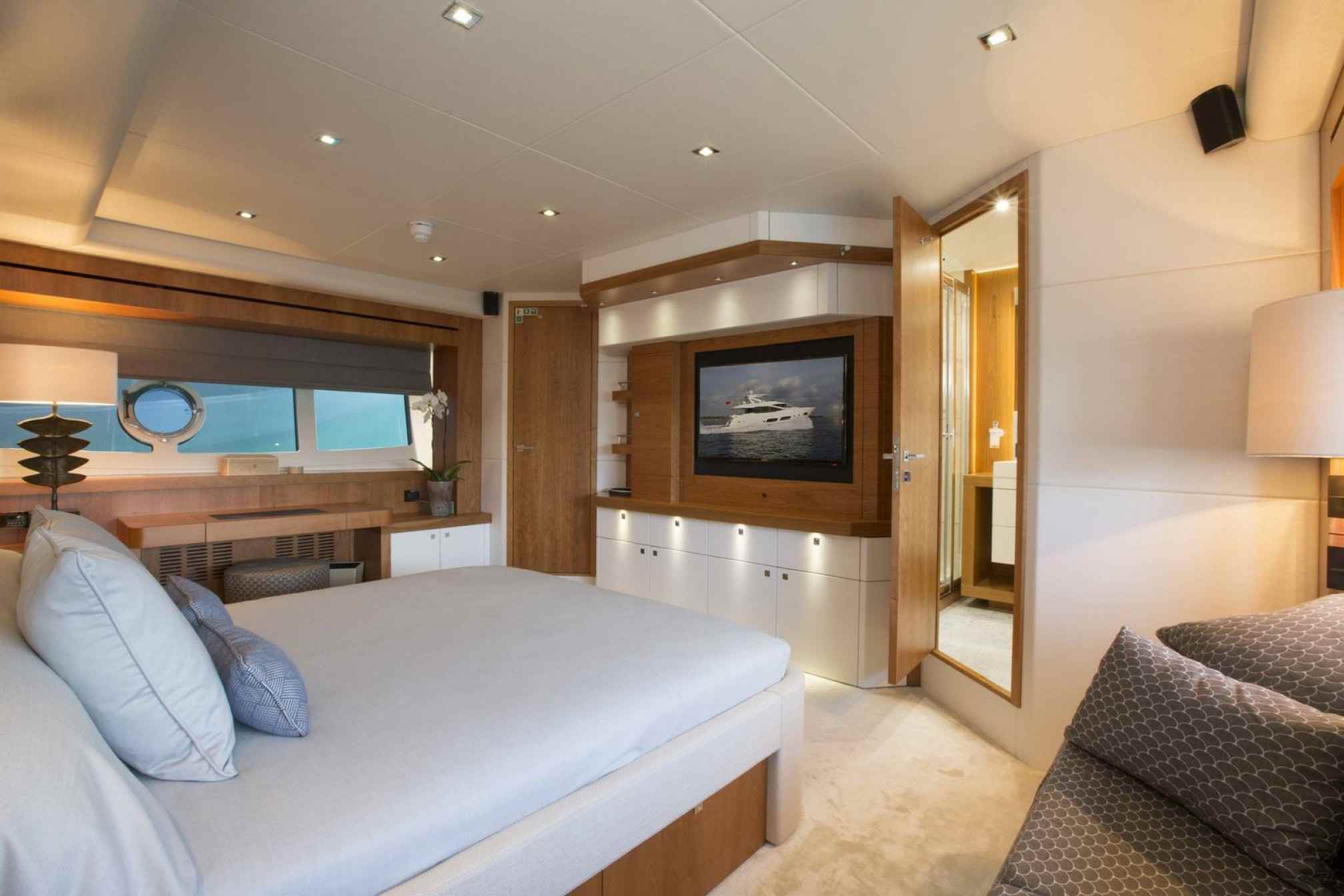  Sunseeker 80 charter yacht cabin