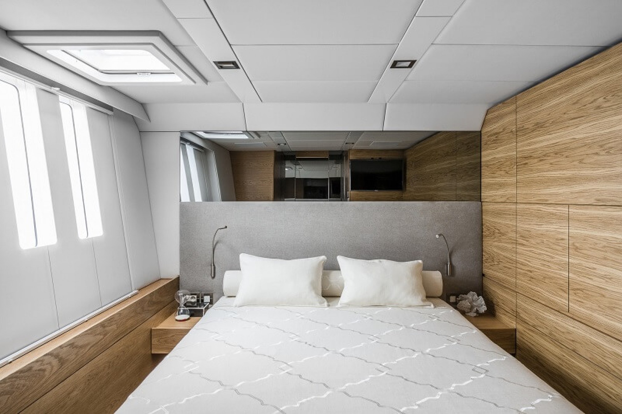 Sunreef 74 'CALMAO' catamaran charter cabin