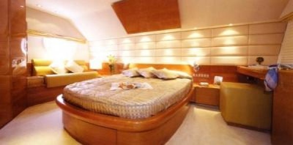M/Y Waverunner - Rent a yacht in Spain