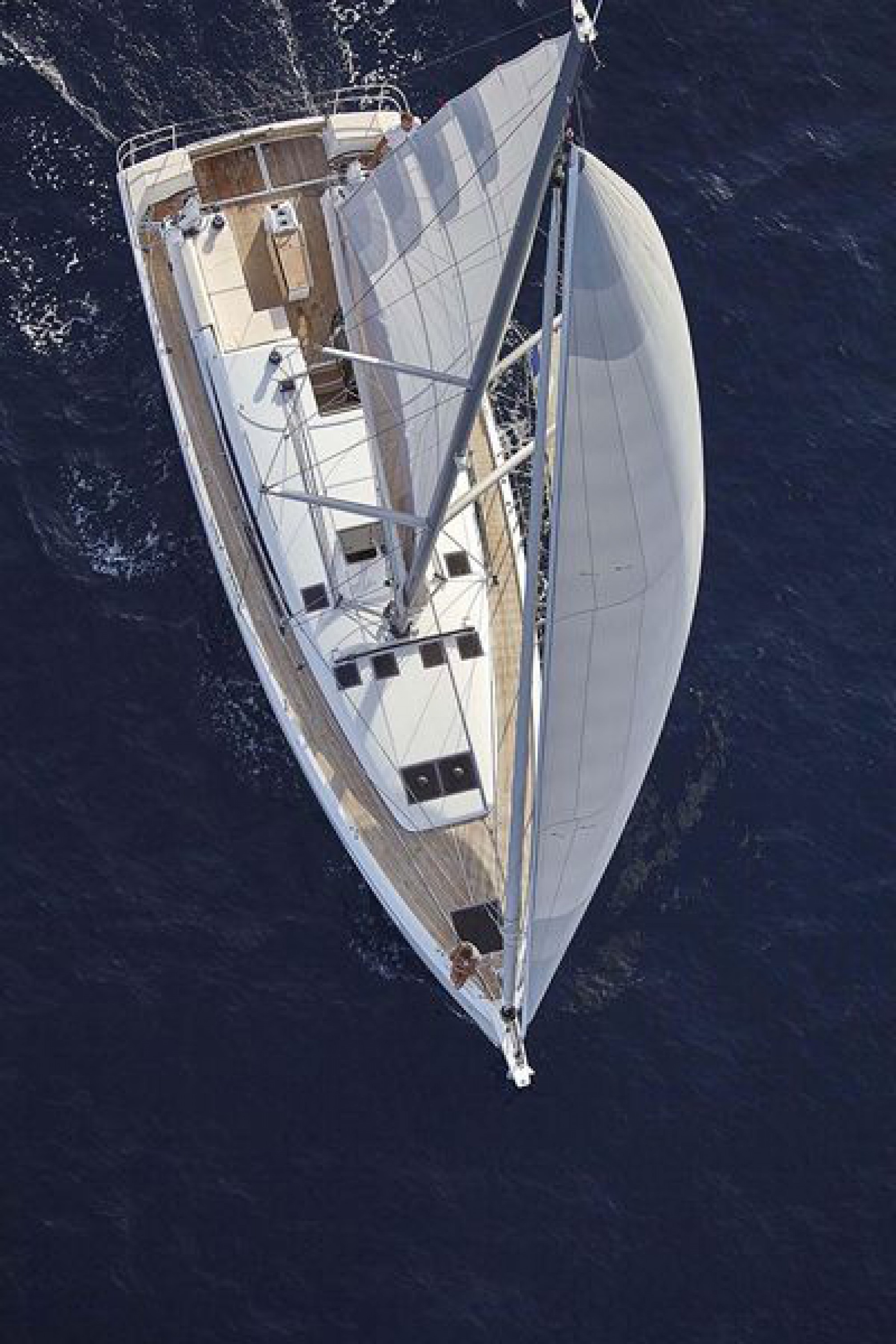 Rental sailing boat Sun Odyssey 490 sailing